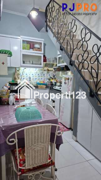 Dijual Rumah Semi Furnished di Mutiara Gading City Bekasi - 9