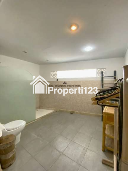 SPACIOUS 4 BEDROOM VILLA WITH TROPICAL GARDEN FOR RENT IN UMALAS – RA035 - 11