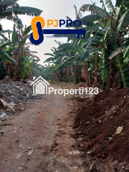Dijual Tanah dengan Lokasi Strategis di Jalan Raya Pekayon Bekasi - 2