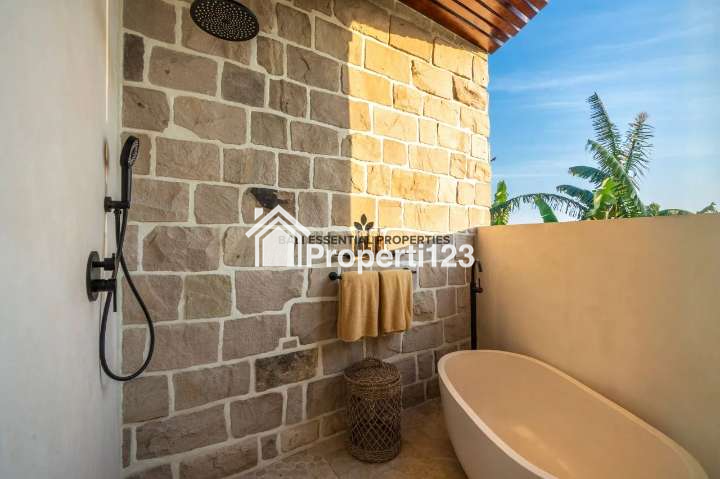 MODERN 4 BEDROOM VILLA FOR FREEHOLD SALE IN BERAWA – SC270 - 12