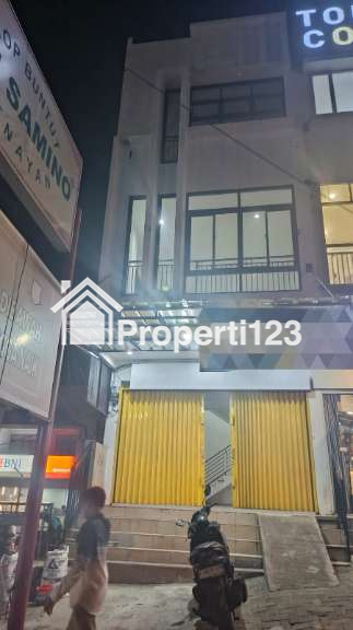 Dijual Ruko Lokasi Bagus Streategis di Tengah Kota Depok Sawangan - 1