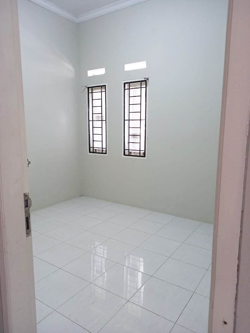 Dijual Rumah Minimalis Modern Siap Huni di Komplek Villa Rayhan Kota Padang - 5