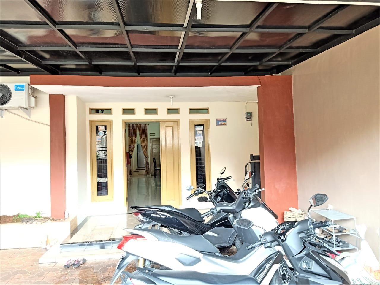 Rumah Dijual Siap Huni Strategis Dekat Pintu Tol Kukusan Beji Kota Depok - 3