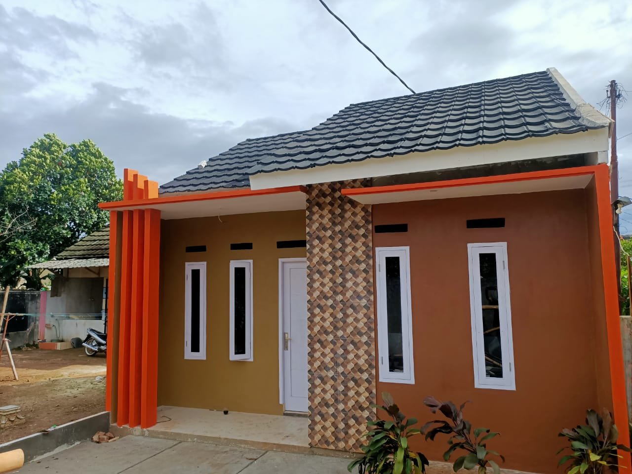 Dijual Rumah Baru Dengan Harga Terjangkau di Rangkapan Jaya, Depok - 3