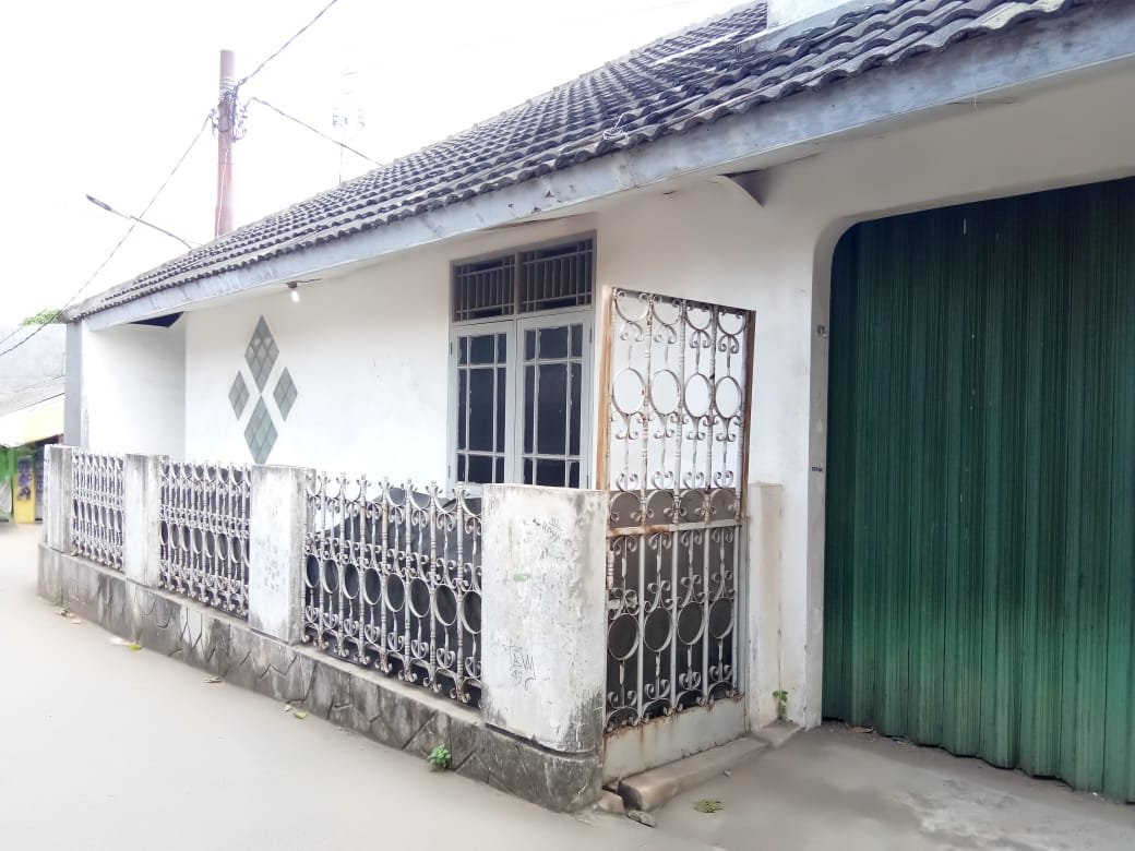 Dijual Murah Rumah Kost  20 Kamar di Jalan Wijaya Kusuma,Bekasi Barat - 2