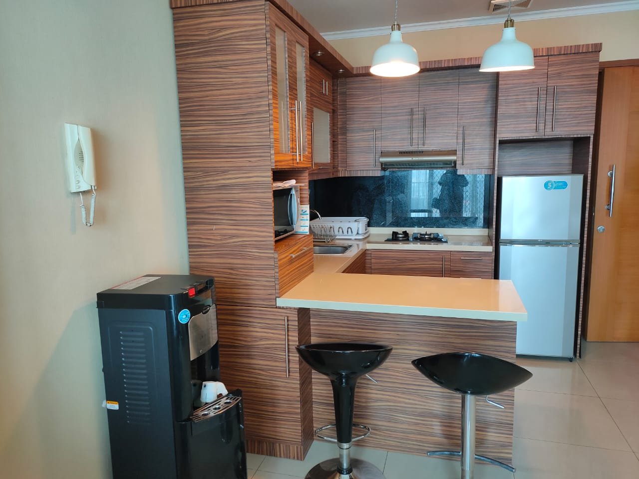 Disewakan Apartemen 2 Bedroom Full Furnish di Hamptons Park - 3
