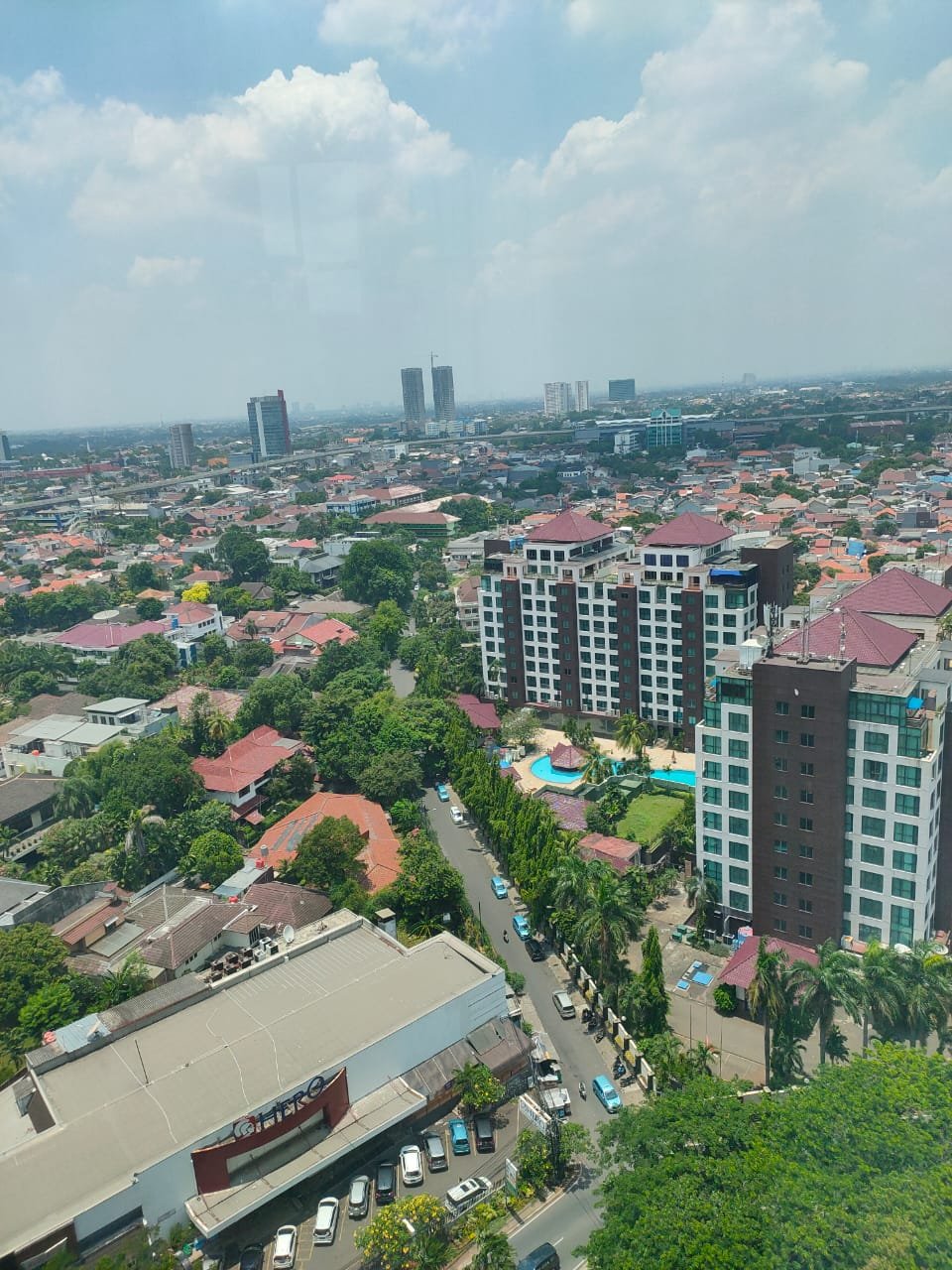 Disewakan Apartemen 2 Bedroom Full Furnish di Hamptons Park - 7