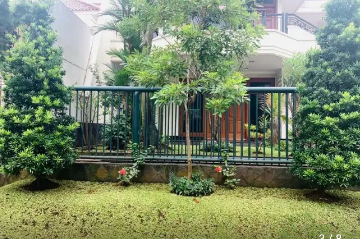 Dijual Rumah mewah di Kawasan Elit Kemang siap huni - 2