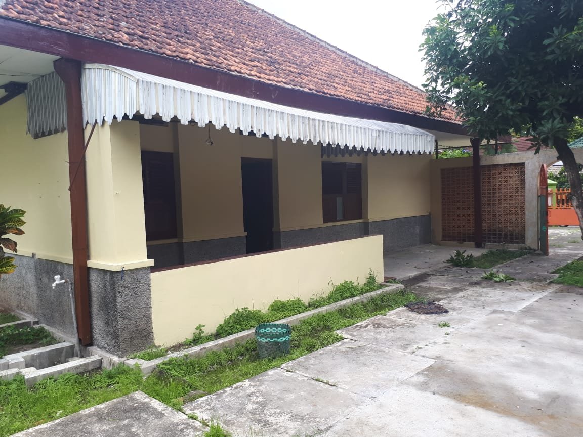 Rumah Besar Halaman Lapang Lingkungan Tenang  Pandean Sari, Sleman, DIY - 2