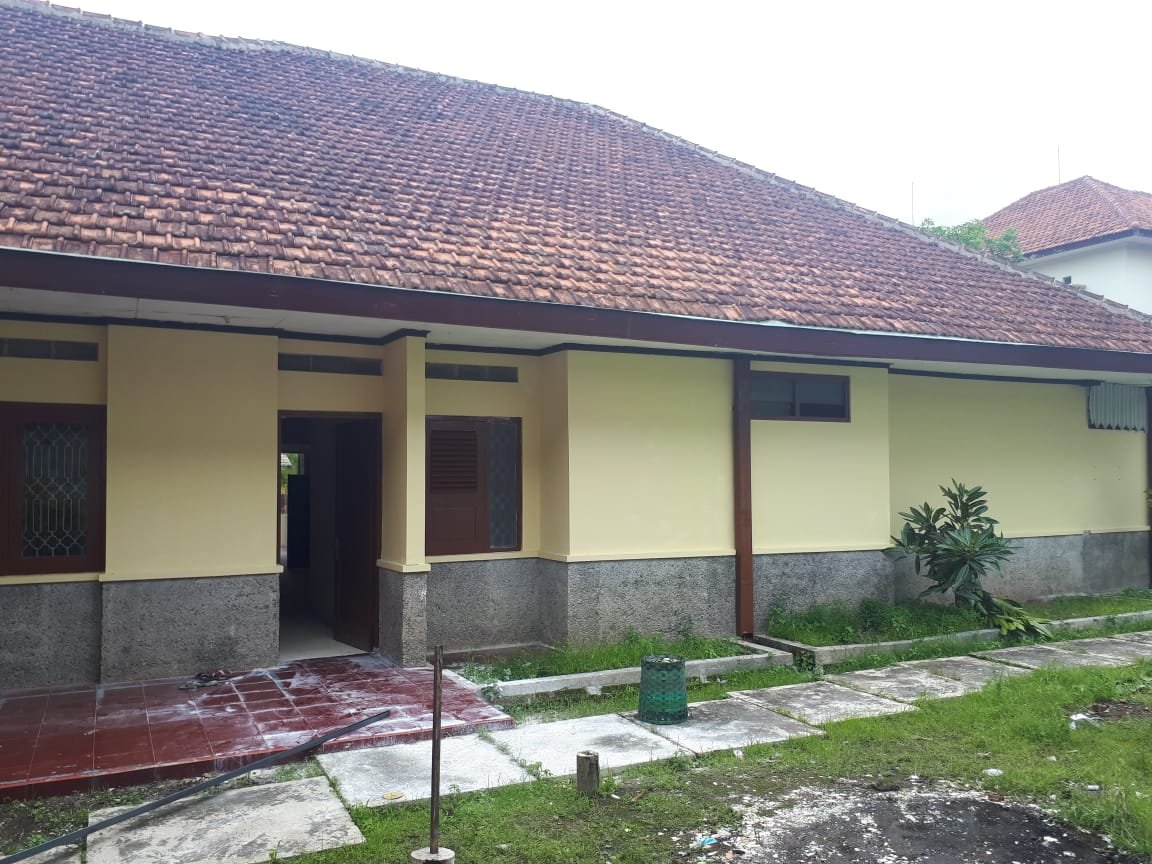 Rumah Besar Halaman Lapang Lingkungan Tenang  Pandean Sari, Sleman, DIY - 3