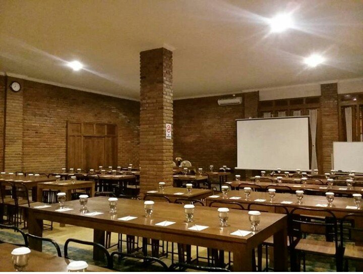 Hotel Mewah  Konsep Joglo Jawa di Jogyakarta - Murah - 4