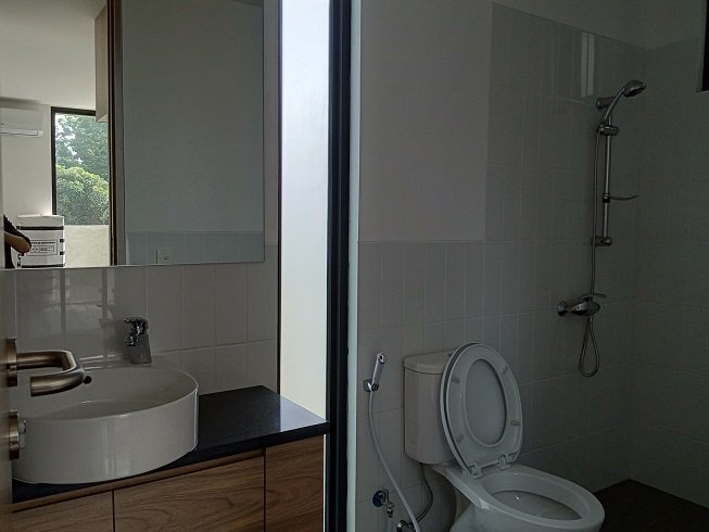 Dijual Rumah cantik siap huni di dekat Mall Bintaro X-Change, Bintaro - 8