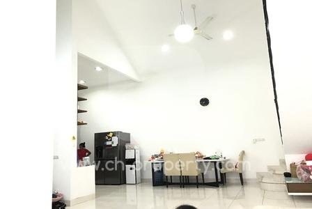 Rumah Bagus Strategis di Sunrise Garden Jakarta-Barat - 4