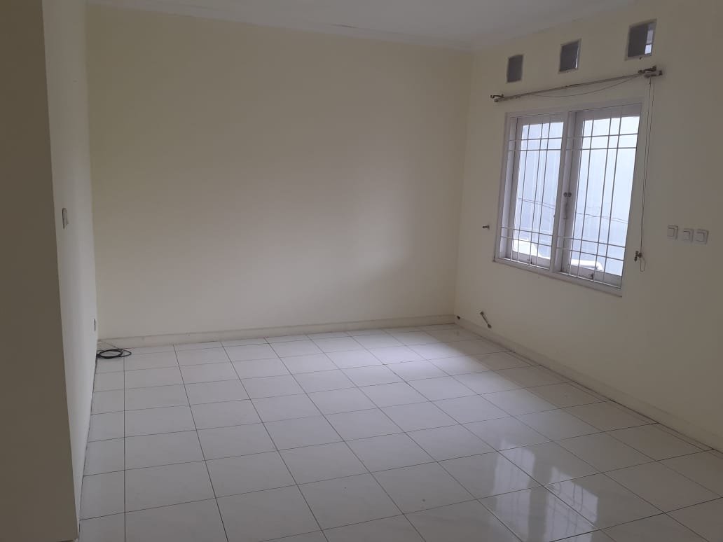 Dijual Rumah Tinggal Cantik Siap Huni Bintaro Jaya, Tangerang selatan - 4