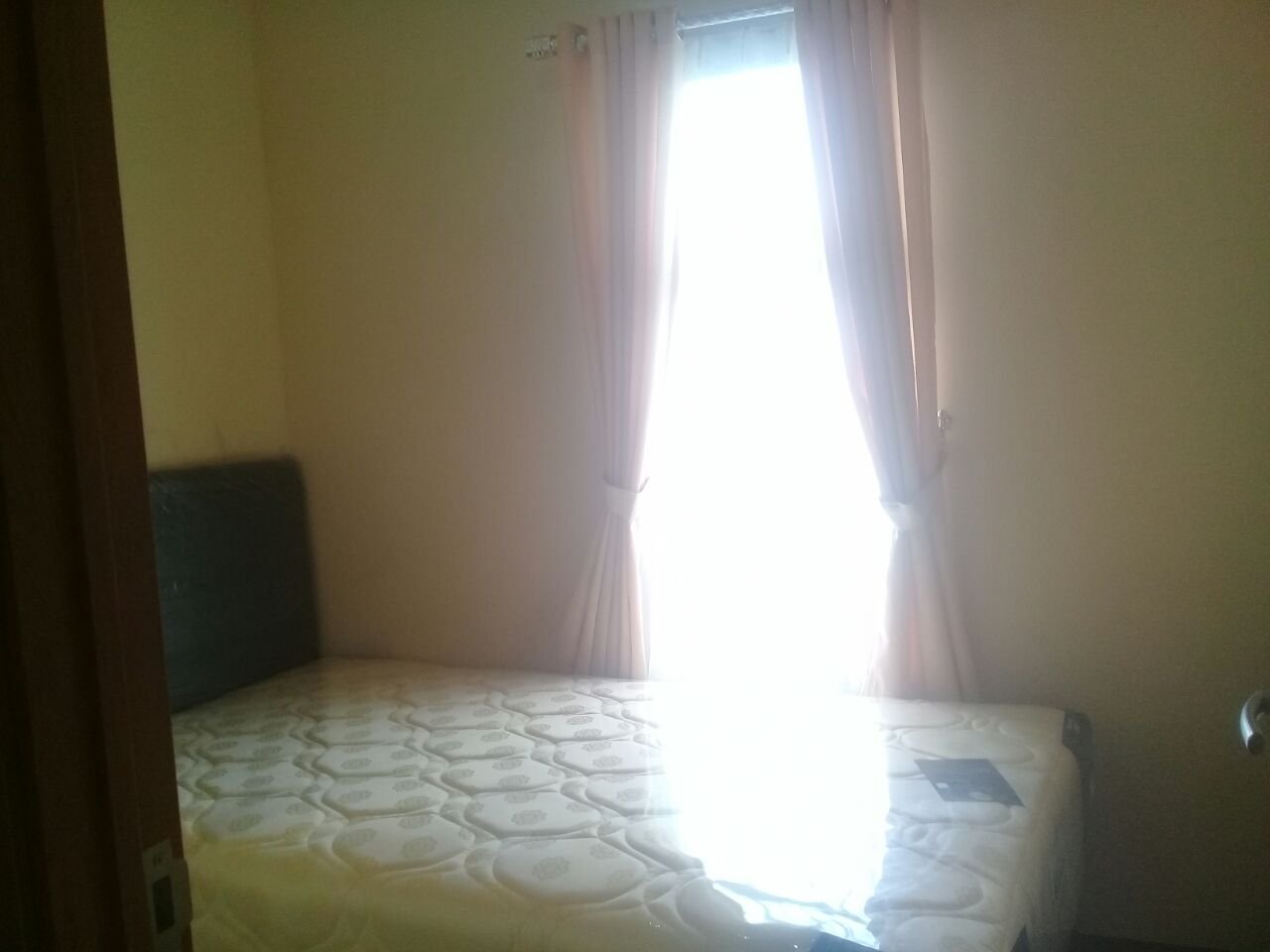 Sewa Apartemen 2 BR, Victoria Square Cimone Tangerang - 4