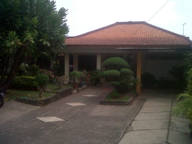Rumah 1 Lantai, Luas Tanah 714m2 di Kedoya - 1