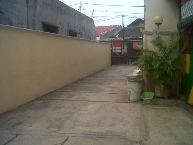 Rumah 1 Lantai, Luas Tanah 714m2 di Kedoya - 3