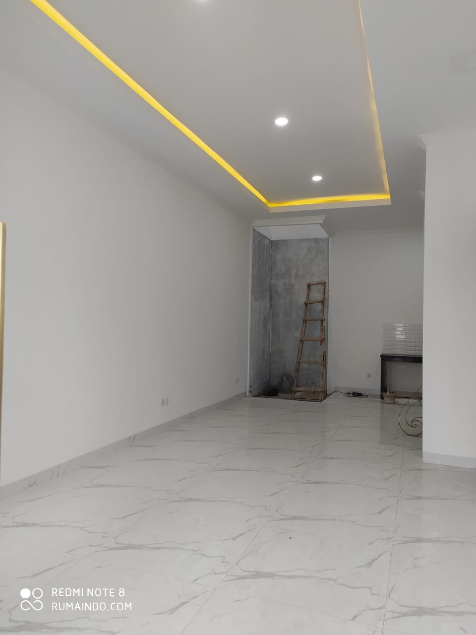 Rumah Mewah di Jln Kecapi Raya Jagakarsa Jakarta Selatan - 9