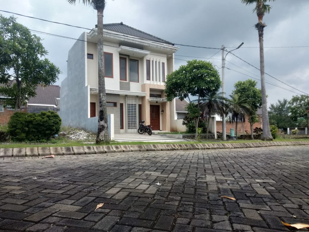 Rumah Murah Dekat Kampus , - 2
