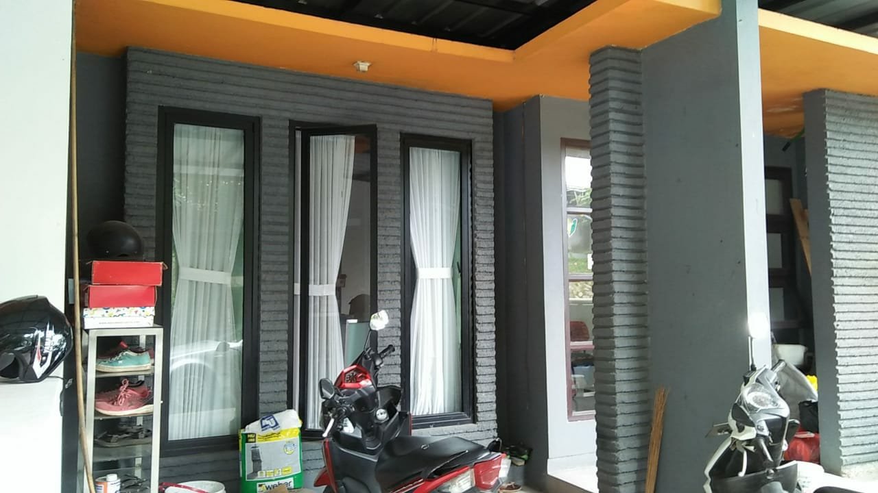 Rumah murah di dalam Komplek di Pamulang siap Huni hanya 590 Juta sj - 2
