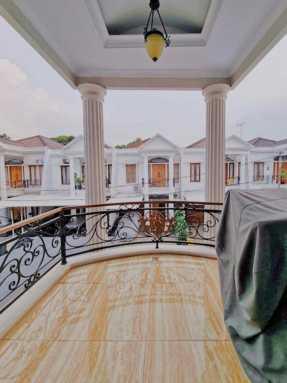 Dijual Rumah Mewah di Jln Sadar Raya Jagakarsa Jakarta Selatan - 3