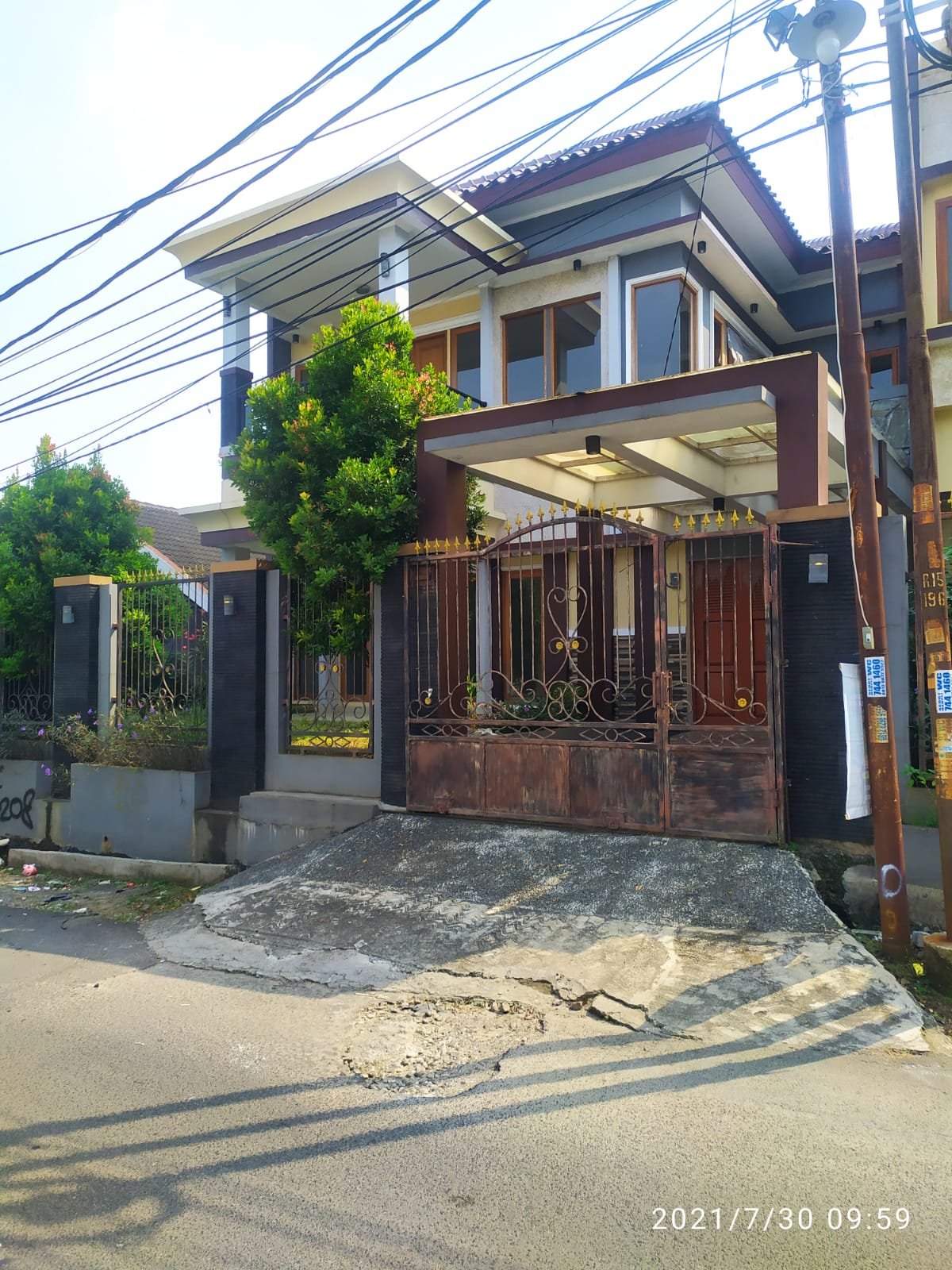 DIJUAL RUMAH SIAP HUNI DI Larangan Cipadu jaya , Tangerang Selatan - 1