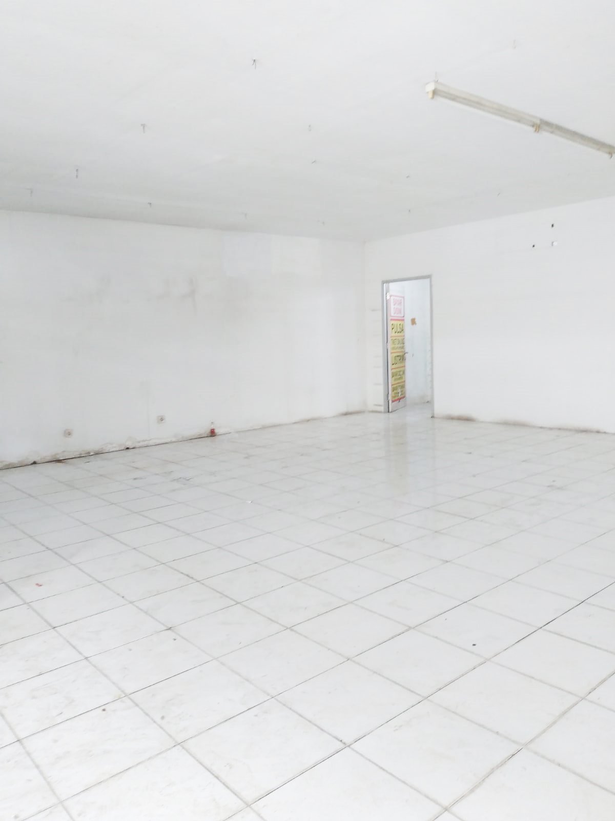 Sewa Ruko Ex Alfamart 2 Lantai Murah Lokasi Strategis Dekat Alun-alun Kota Malang - 9