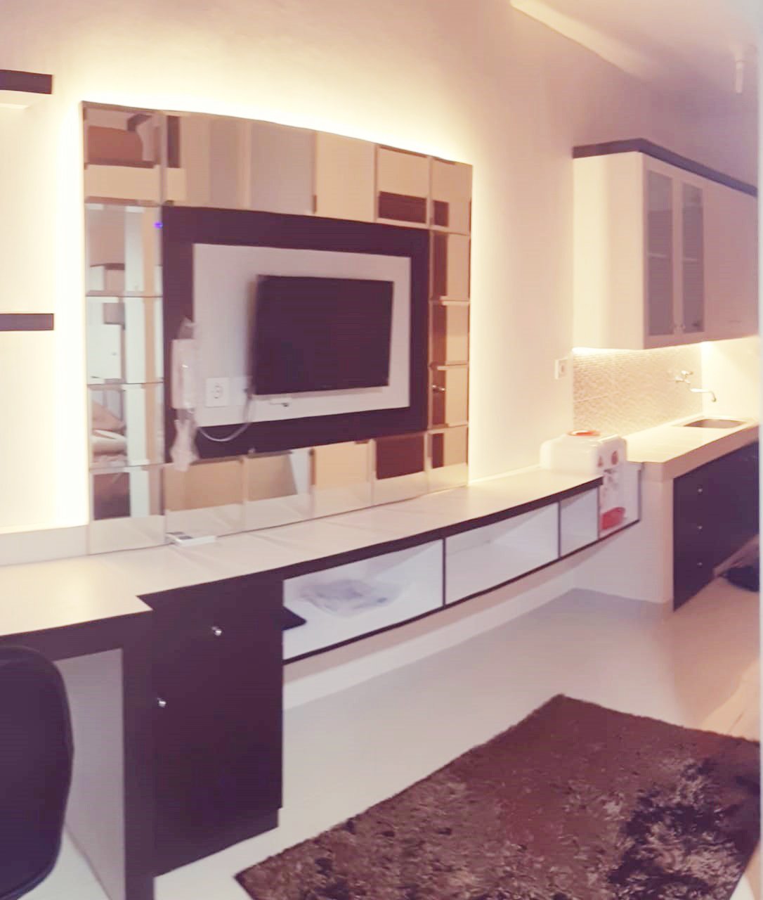 Dijual Murah Dave Apartemen Lantai 10 Full Furnished Strategis Dekat Kampus UI Depok - 4