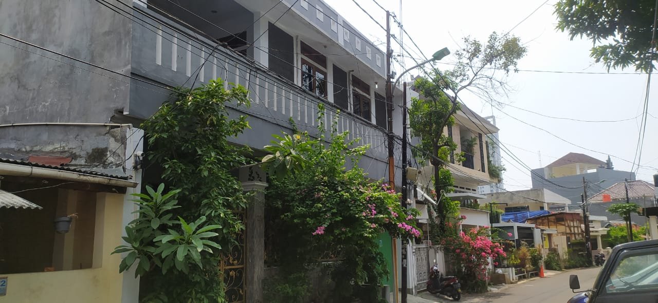 Dijual Rumah Pribadi Di Jalan Anggrek Neli Murni 7 A, Slipi, Jakarta Barat - 2