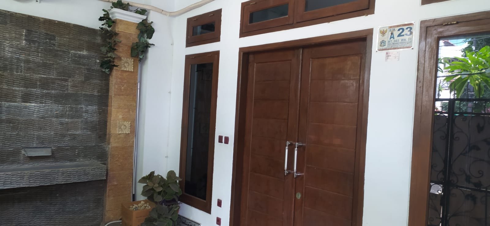 Dijual Rumah Pribadi Di Jalan Anggrek Neli Murni 7 A, Slipi, Jakarta Barat - 3