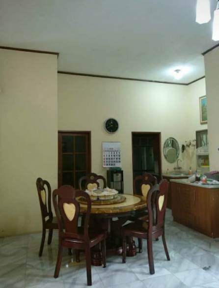 Rumah murah Seken rapih terawat Tanah 440 m2 di Pondok Ranji Siap huni, hanya 3,75 M Sj - 4