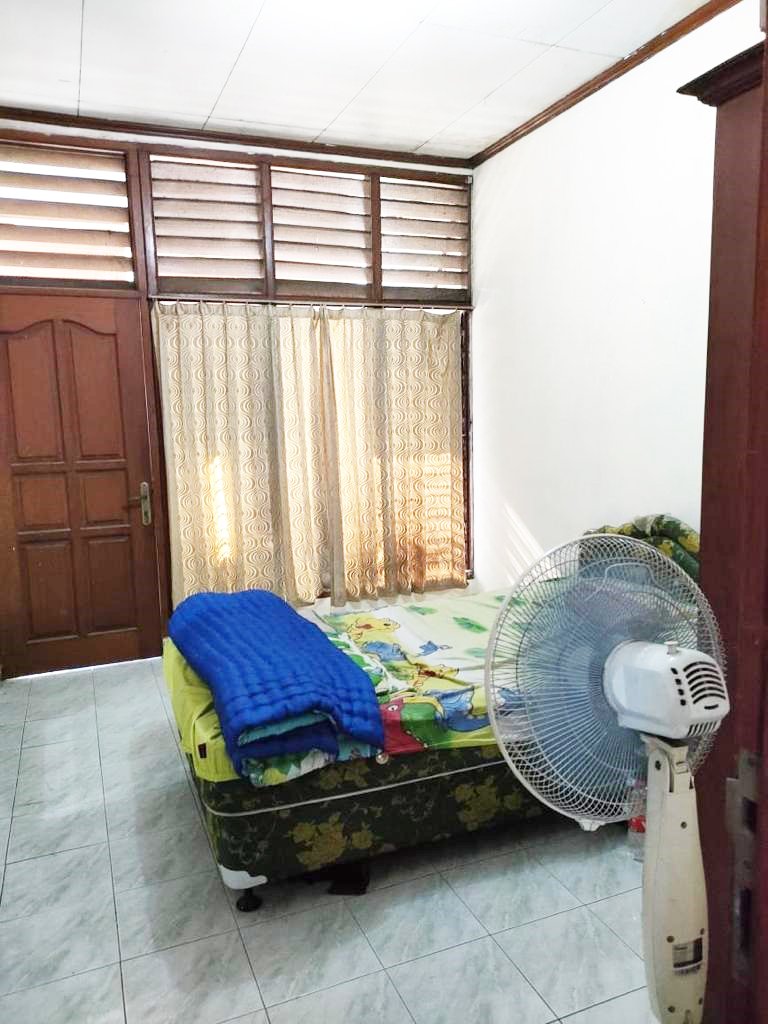 Rumah Dijual Murah Strategis di Komplek Dosen IKIP Jatikramat Jatiasih Kota Bekasi - 12