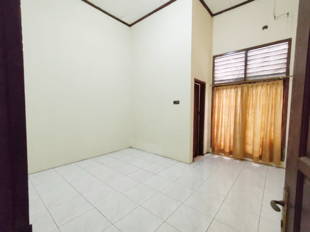 Rumah Dijual Murah Strategis di Komplek Dosen IKIP Jatikramat Jatiasih Kota Bekasi - 13