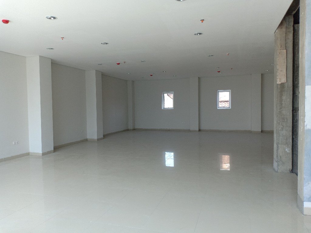 Gedung Strategis di JL Raya Besar di Tebet Jakarta Selatan - 11