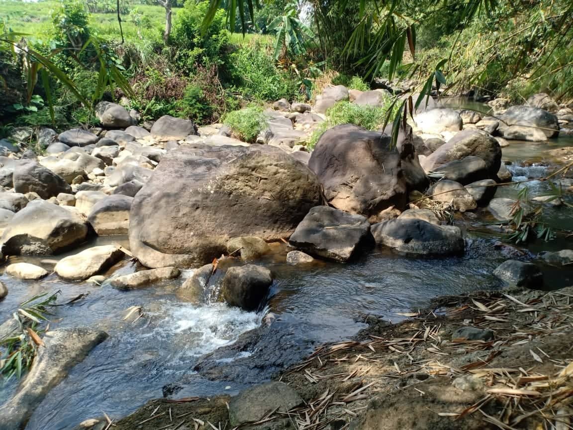 Tanah dekat Aliran Sungai Pegunungan Karangpandan Karanganyar - 2
