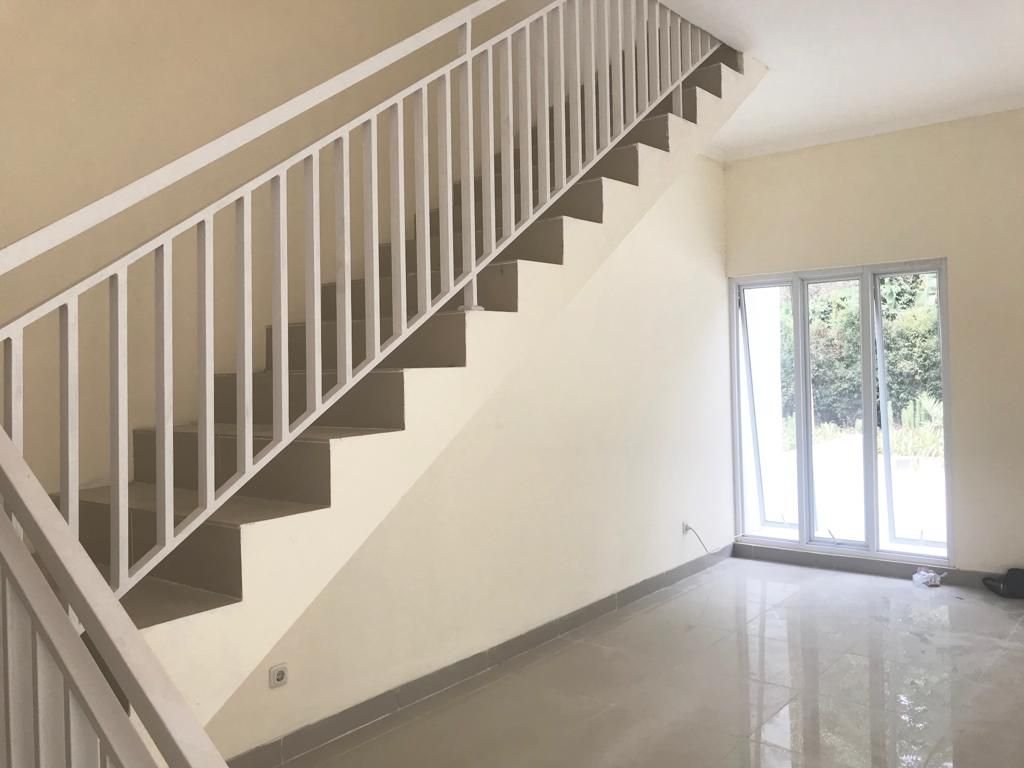 Rumah Elit Murah 2 Lantai Akses Dekat Tol Jatisampurna Bekasi - 12