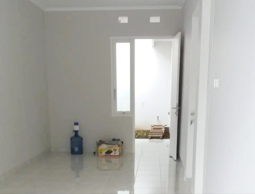 Rumah Dijual di Perumahan Palem Semi Karawaci Dekat Supermal Karawaci Tangerang - 5