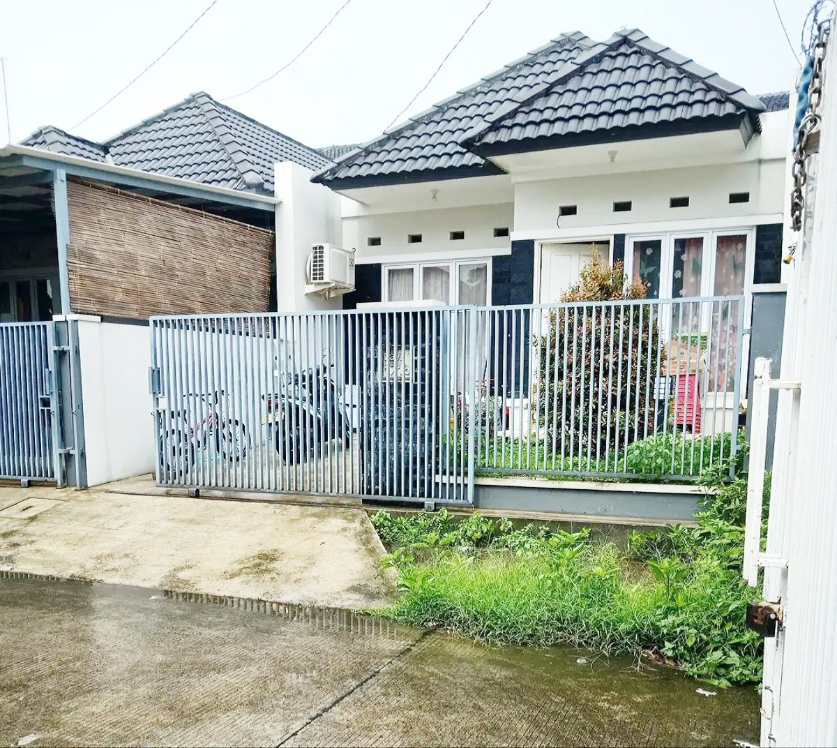 Rumah Dijual di Perumahan Palem Semi Karawaci Dekat Supermal Karawaci Tangerang - 2