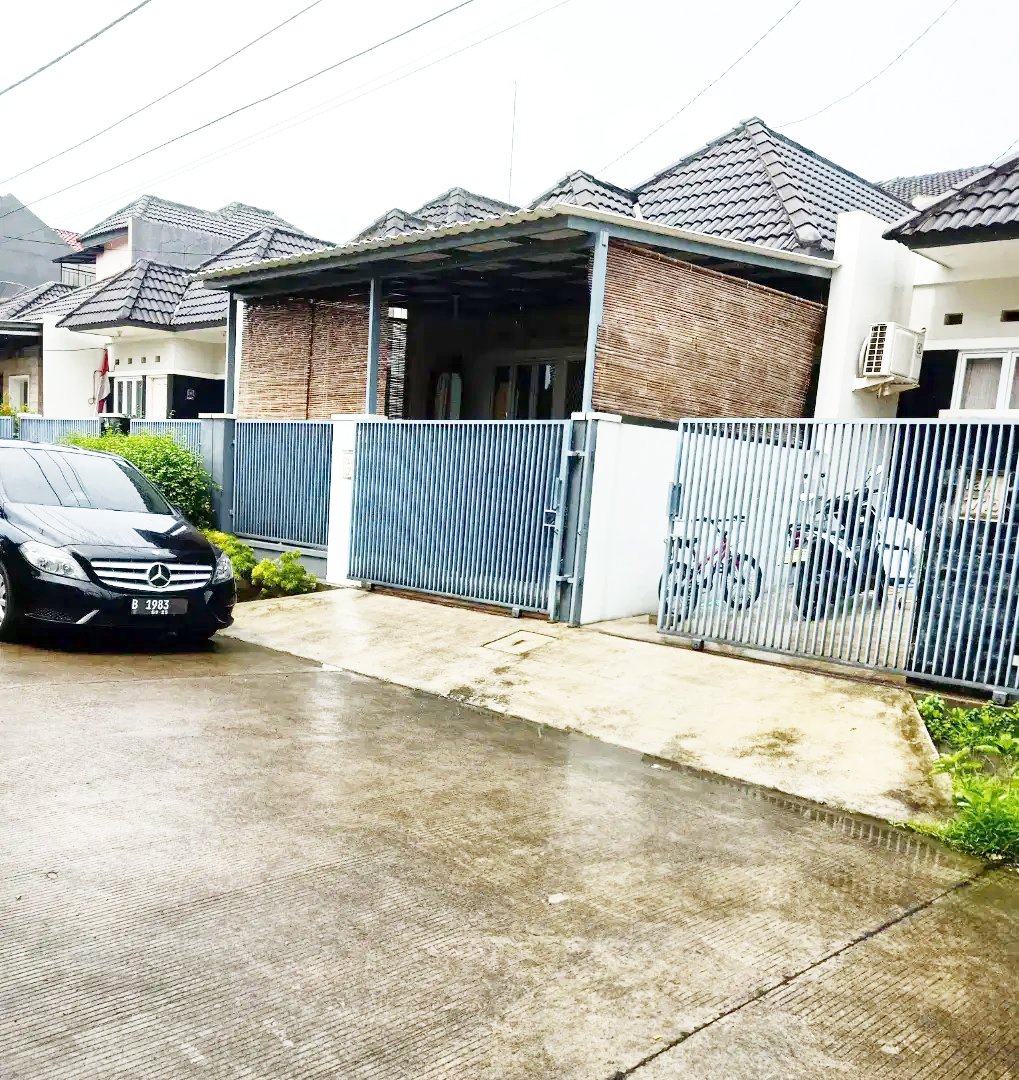 Rumah Dijual di Perumahan Palem Semi Karawaci Dekat Supermal Karawaci Tangerang - 4