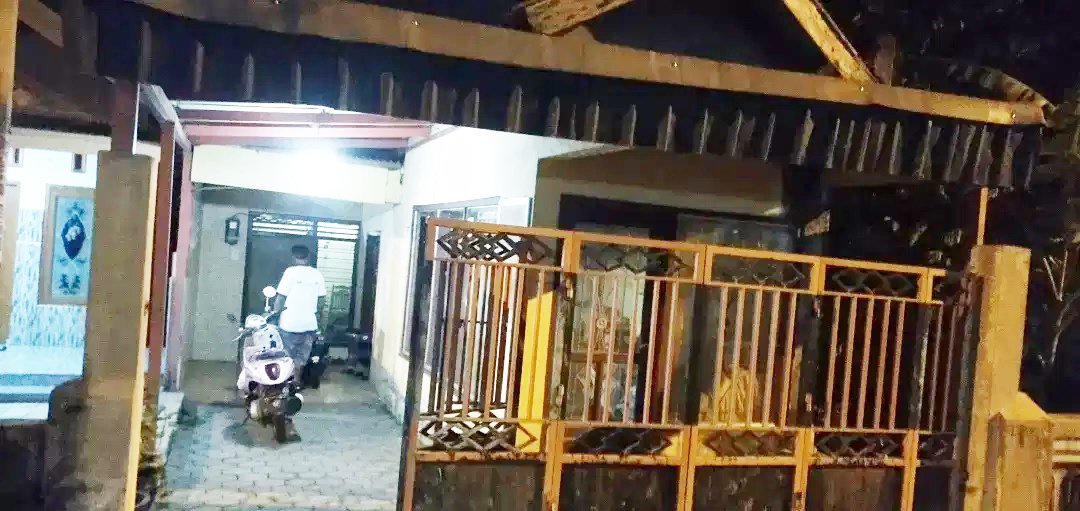 Dijual Rumah Kampung Plus Toko di Mojokerto Dekat Pusdik Brimob Watukosek - 4