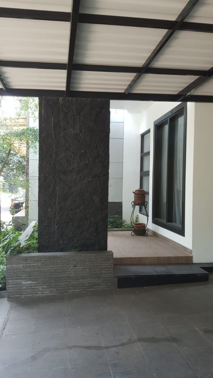 baliview rumah nyaman depan taman - 3