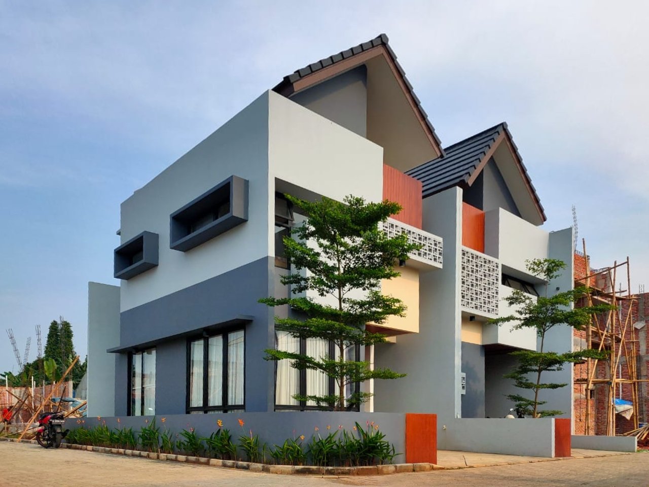 Dijual Murah Hunian Exclusive 2 Lantai Bintaro Kota Tangerang selatan - 2