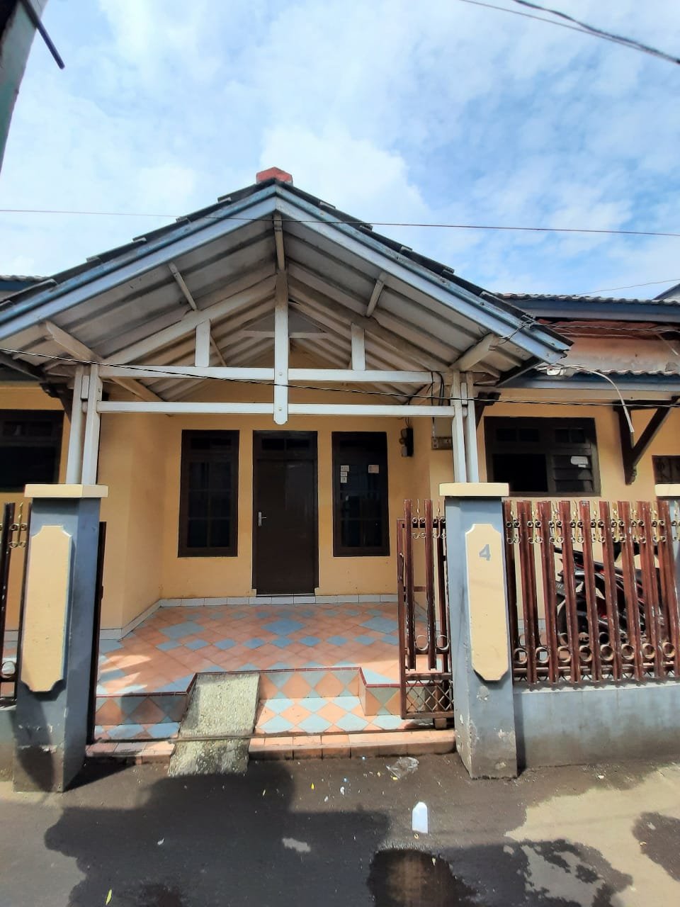 Dijual Murah Cocok untuk Rumah Tinggal atau Rumah Kost di Tanjung Priok Jakarta Utara - 2