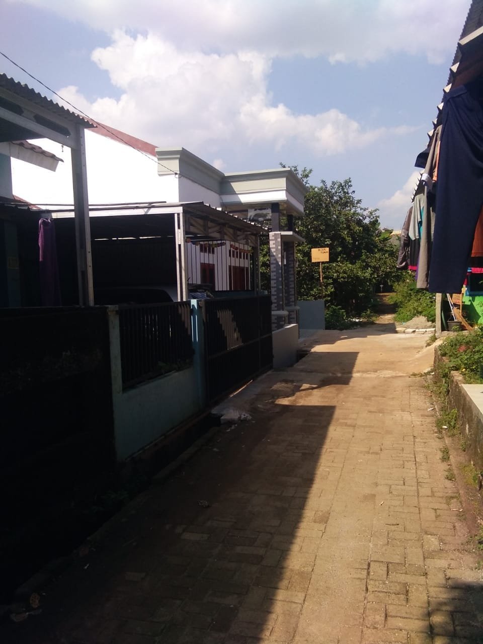 Rumah di Bedahan Sawangan, SHM - 1