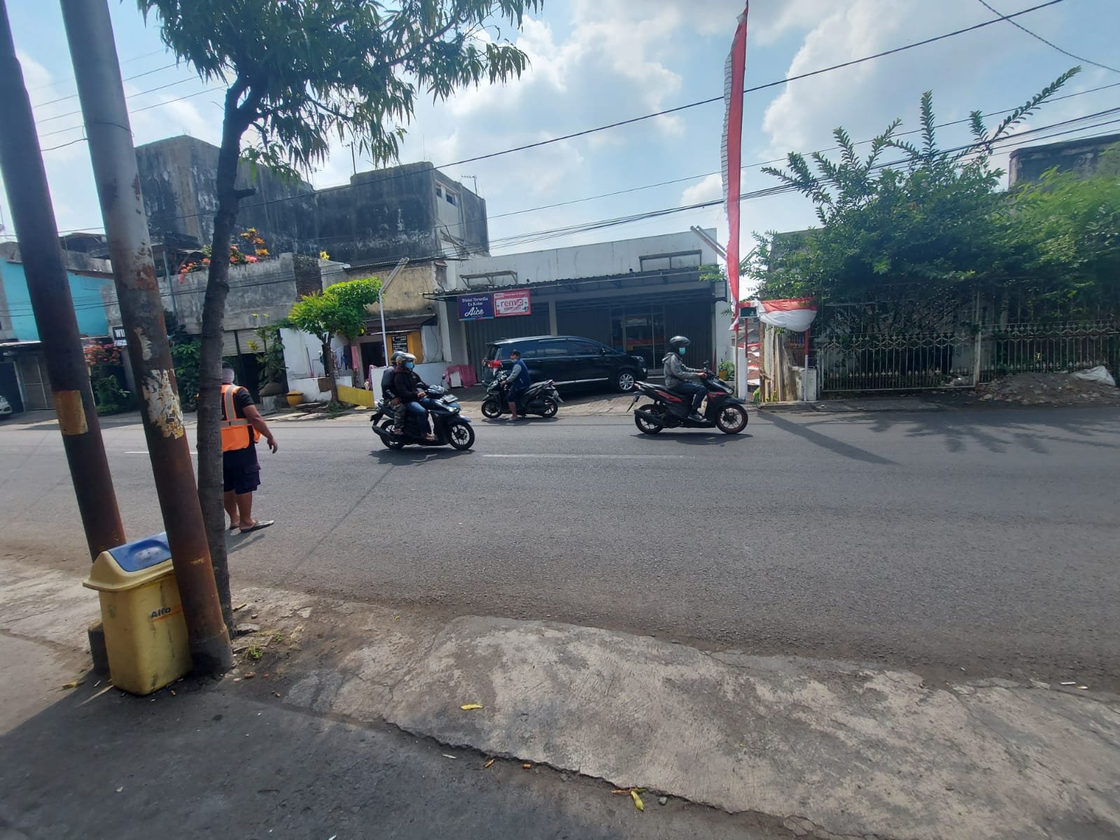 Sewa Tahunan Murah Ruko 2 Lantai Daerah  Daerah Jalan Basuki Rahmat / Oro Oro Dowo kota Malang - 2