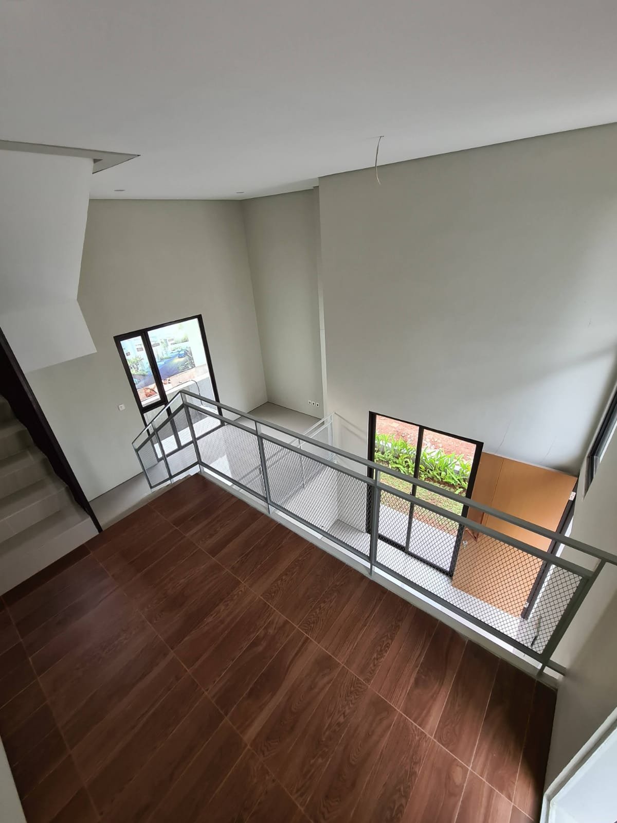 Dijual Cepat Rumah 3 Lantai Town house Eksklusif Ciputat Tangerang Selatan - 4