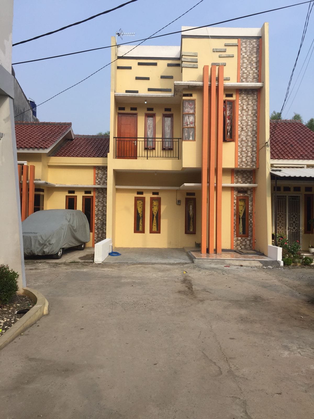Disewakan / Dikontrakan Rumah Oasis Ciracas Mansion, Jakarta Timur - 1