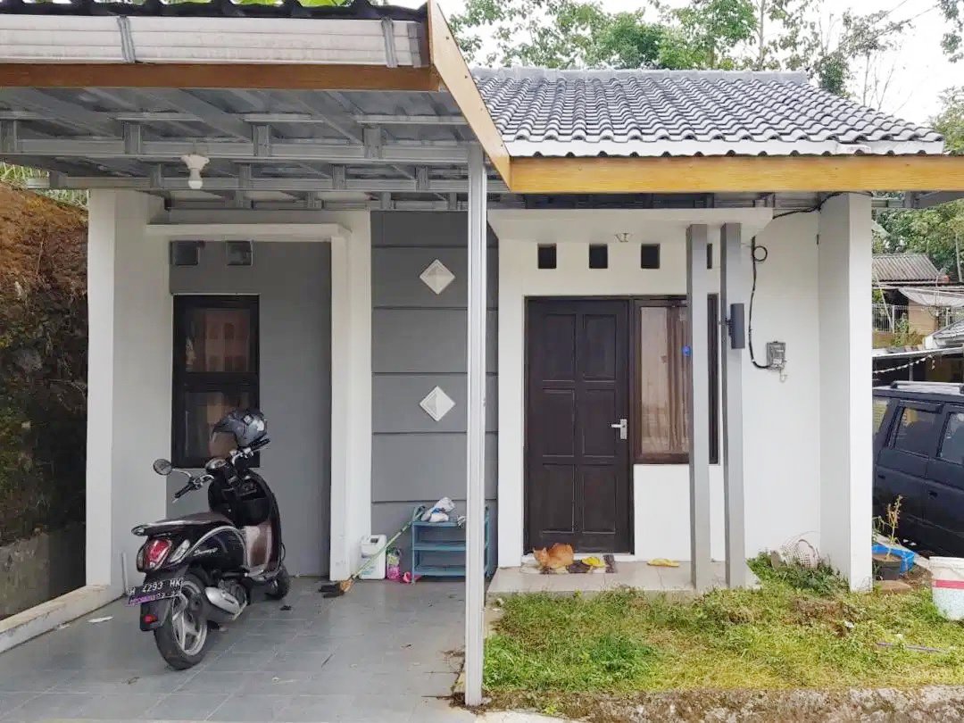 Rumah Dijual Murah di Kota Salatiga Strategis Dekat Terminal Tingkir Kota Salatiga - 1