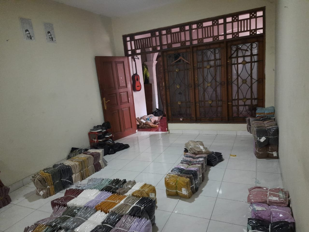 For Sale Rumah Second Siap Huni Lokasi Strategis Bangunan Lama, Rawa Belong - 4