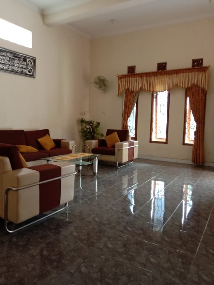 Jual Rumah Siap Huni Banjarsari Solo - 3